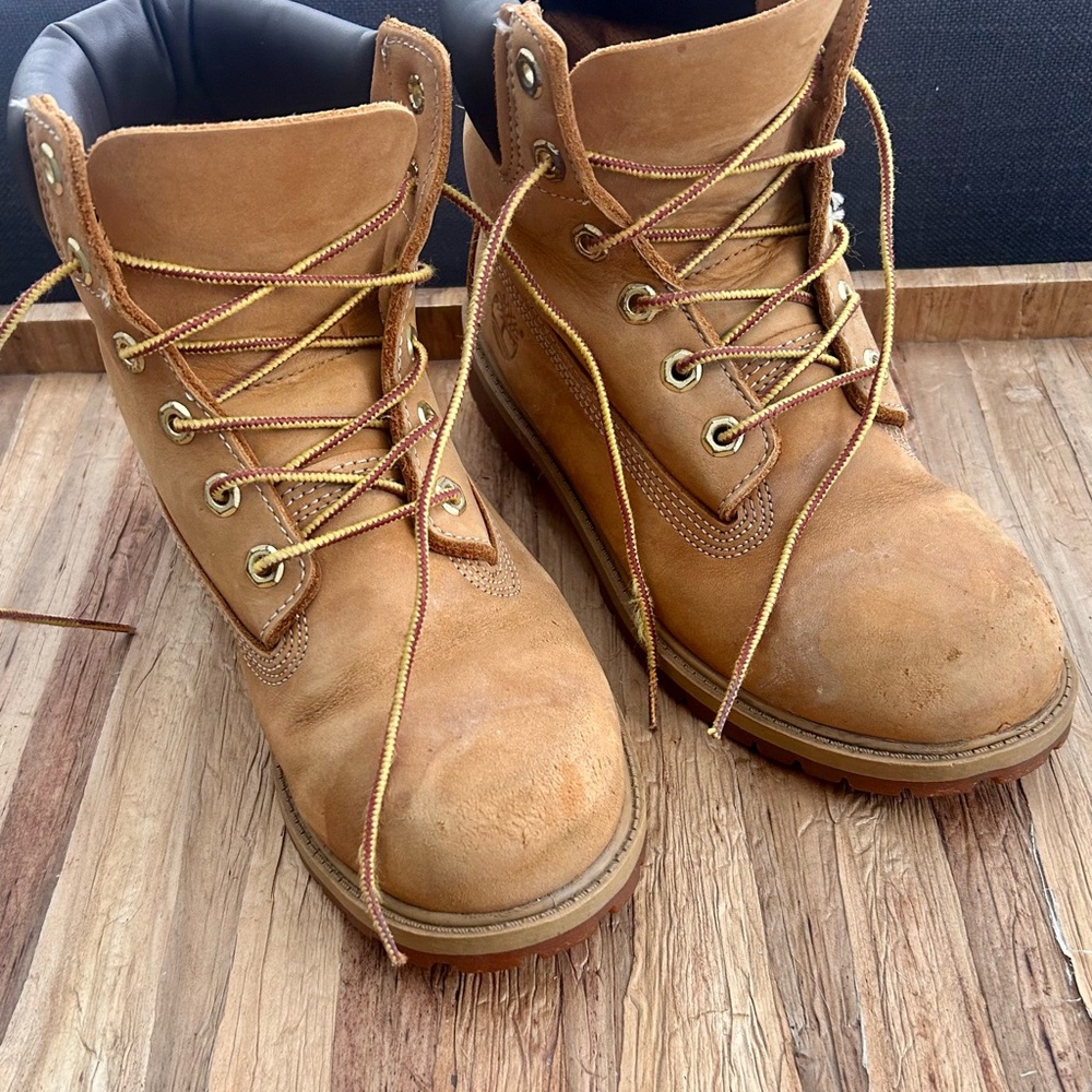 Timberland Men’s Tan Leather Boots